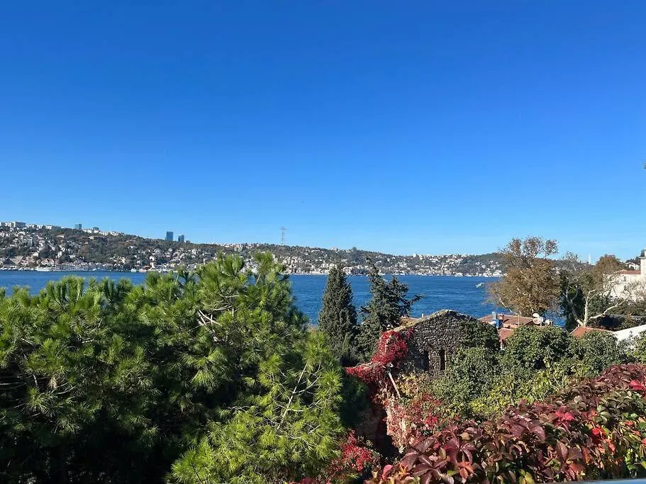 Apartamento Bosphorus Waterfront Flat, Cengelkoey Estambul Turquía